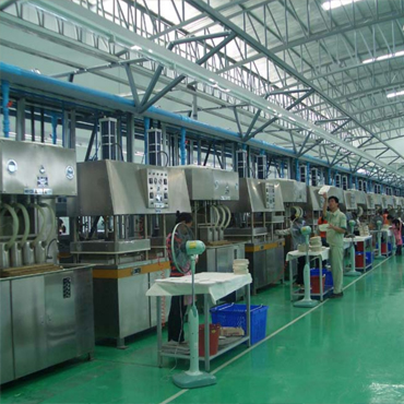Shaping section in bagasse tableware production