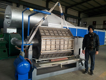 Molding cylinder of egg tray production